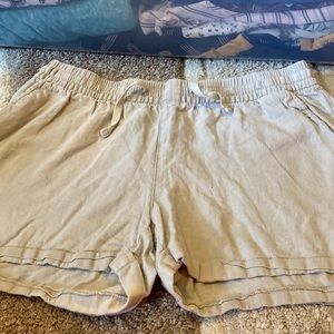 Old Navy. Medium. Cotton. Drawstring waist. Beige. Pockets on sides